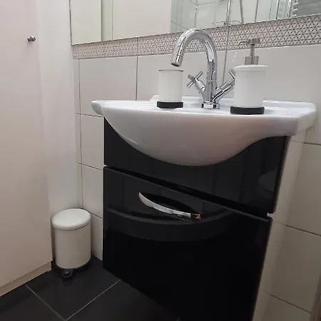 Przy Starówce - Bella - 2 Osobne Sypialnie, 2 Separate Bedrooms In Old Town - Main Square, Amazing View, Location!