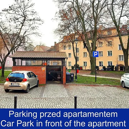 Przy Starówce - Bella - 2 Osobne Sypialnie, 2 Separate Bedrooms In Old Town - Main Square, Amazing View, Location!