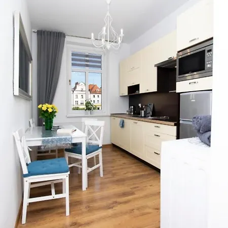Apartamento Przy Starówce - Bella - 2 Osobne Sypialnie, 2 Separate Bedrooms In Old Town - Main Square, Amazing View, Location!